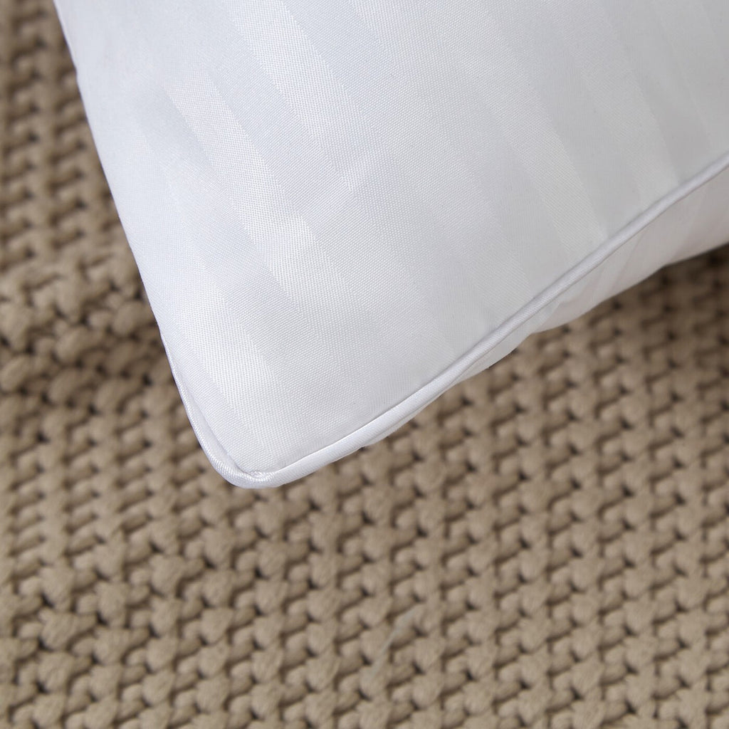 Lot de 2 Oreillers en Microfibre Respirante avec Garnissage Synthétique Imitation Duvet à Rayures Satinées 65x65cm Blanc