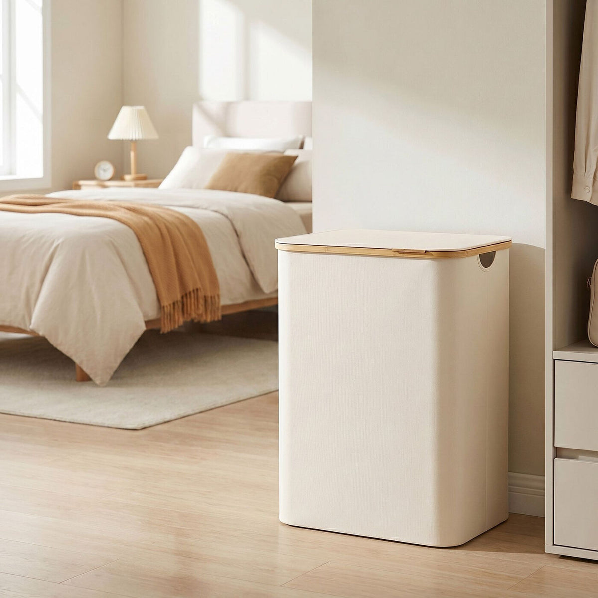 Panier à Linge avec Couvercle, Pliable, 130 L, 52 x 38,5 x 70,5 cm, Doublure Amovible, Tissu Oxford, Poignées en Bambou