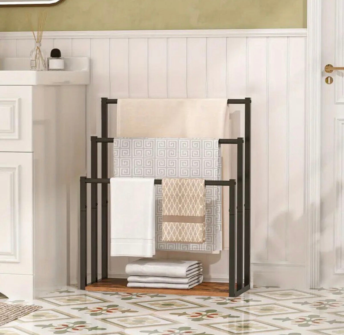 Porte-serviettes sur pied moderne - Metal Noir